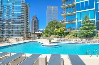Rooftop pool deck at 1010 Midtown